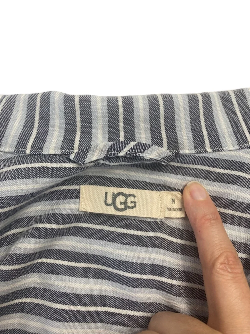 UGG Laura Striped Sleep Shirt Nightshirt Blue White Button Front Size M - Picture 4 of 8